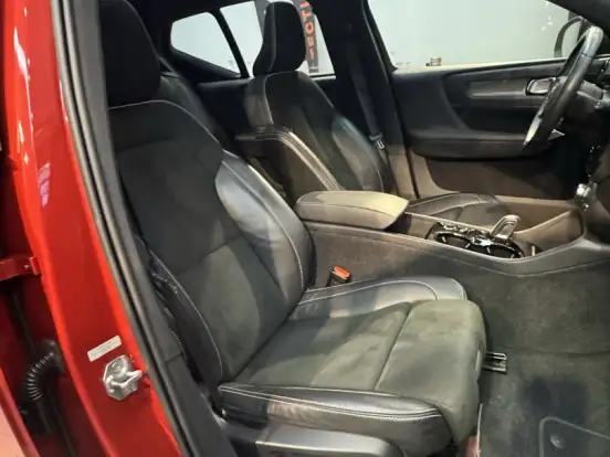 VOLVO-XC40-1.5 T5 RECHARGE R-DESIGN GEARTRONIC VOLVO-XC40-2021