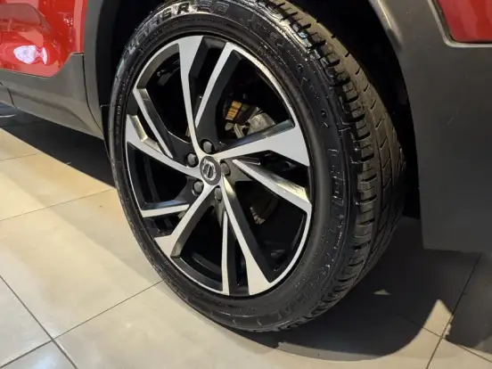 VOLVO-XC40-1.5 T5 RECHARGE R-DESIGN GEARTRONIC VOLVO-XC40-2021