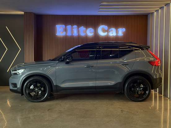VOLVO-XC40-2.0 T5 GASOLINA MOMENTUM AWD GEARTRONIC VOLVO-XC40-2019