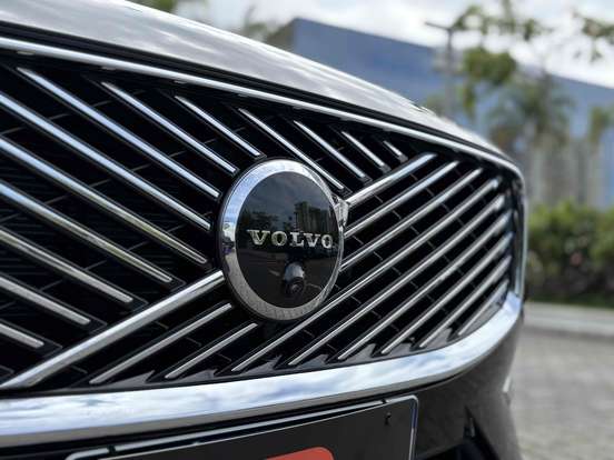VOLVO-XC60-2.0 T8 PHEV ULTRA AWD GEARTRONIC VOLVO-XC60-2025