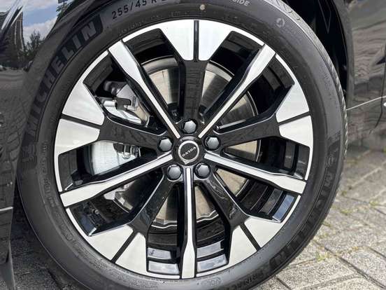 VOLVO-XC60-2.0 T8 PHEV ULTRA AWD GEARTRONIC VOLVO-XC60-2025