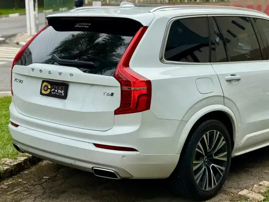 VOLVO-XC90-2.0 T6 GASOLINA MOMENTUM AWD GEARTRONIC VOLVO-XC90-2019