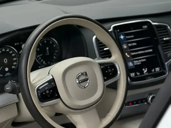 VOLVO-XC90-2.0 T6 GASOLINA MOMENTUM AWD GEARTRONIC VOLVO-XC90-2019