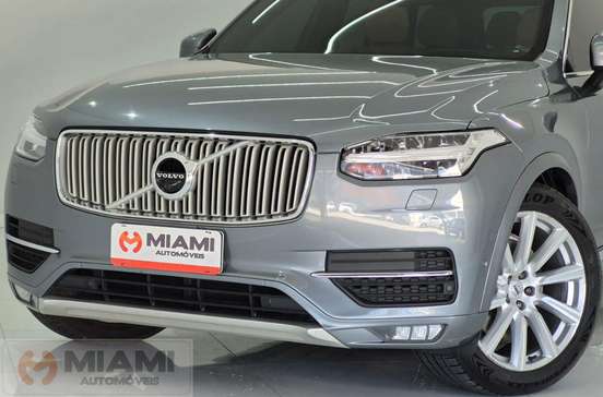 VOLVO-XC90-2018