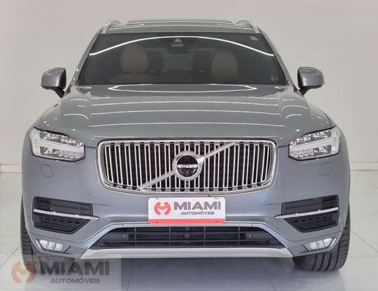 VOLVO-XC90-2018