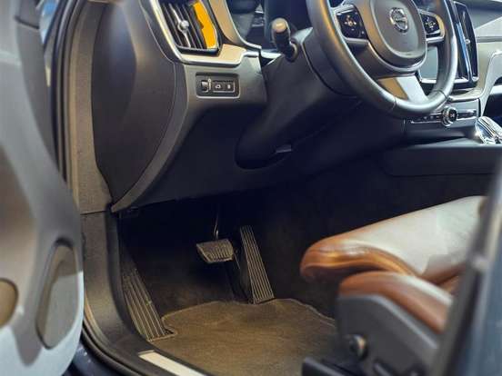 VOLVO-XC60-2.0 T8 HYBRID INSCRIPTION AWD GEARTRONIC VOLVO-XC60-2019