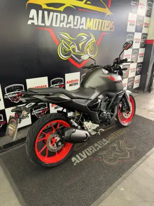YAMAHA-FZ15 FAZER CONNECTED ABS-2025