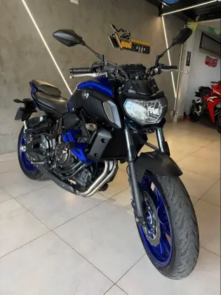YAMAHA MT-07 ABS YAMAHA MT-07 ABS