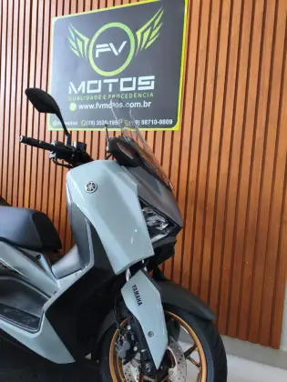 YAMAHA XMAX 300 CONNECTED ABS 