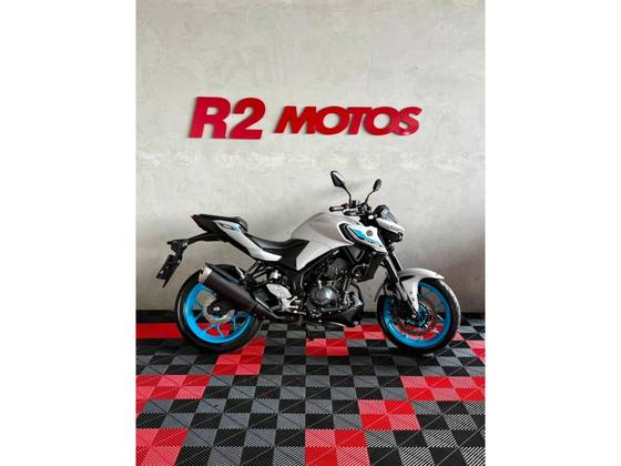 YAMAHA MT-03 CONNECTED ABS 