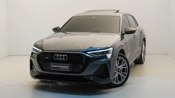 AUDI E-TRON ELÉTRICO PERFORMANCE BLACK QUATTRO AUDI E-TRON ELÉTRICO PERFORMANCE BLACK QUATTRO