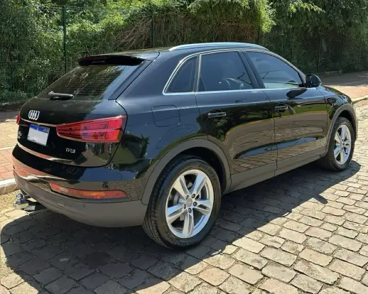 AUDI-Q3-2017