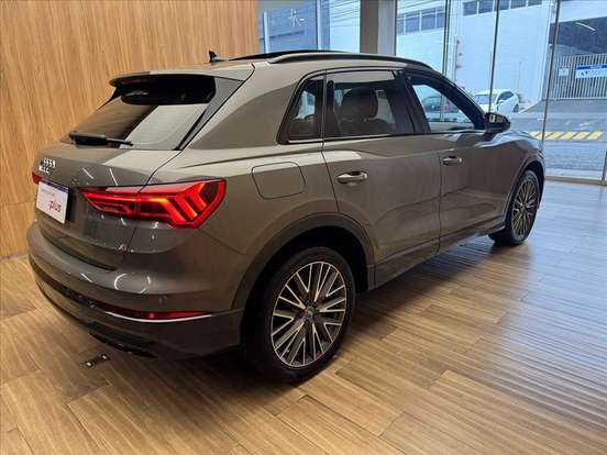AUDI-Q3-2020