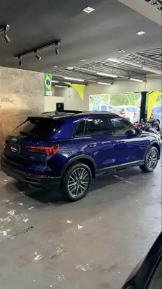 AUDI-Q3-2022