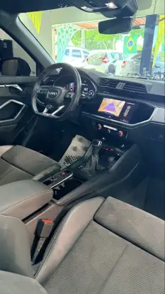 AUDI-Q3-2022