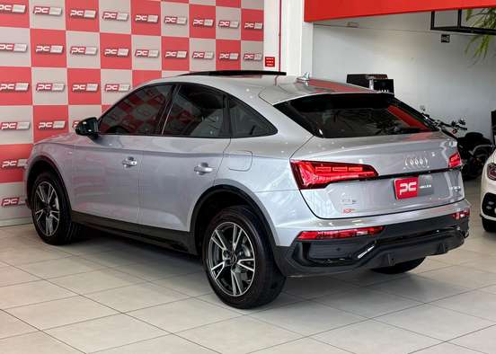 AUDI-Q5-2023