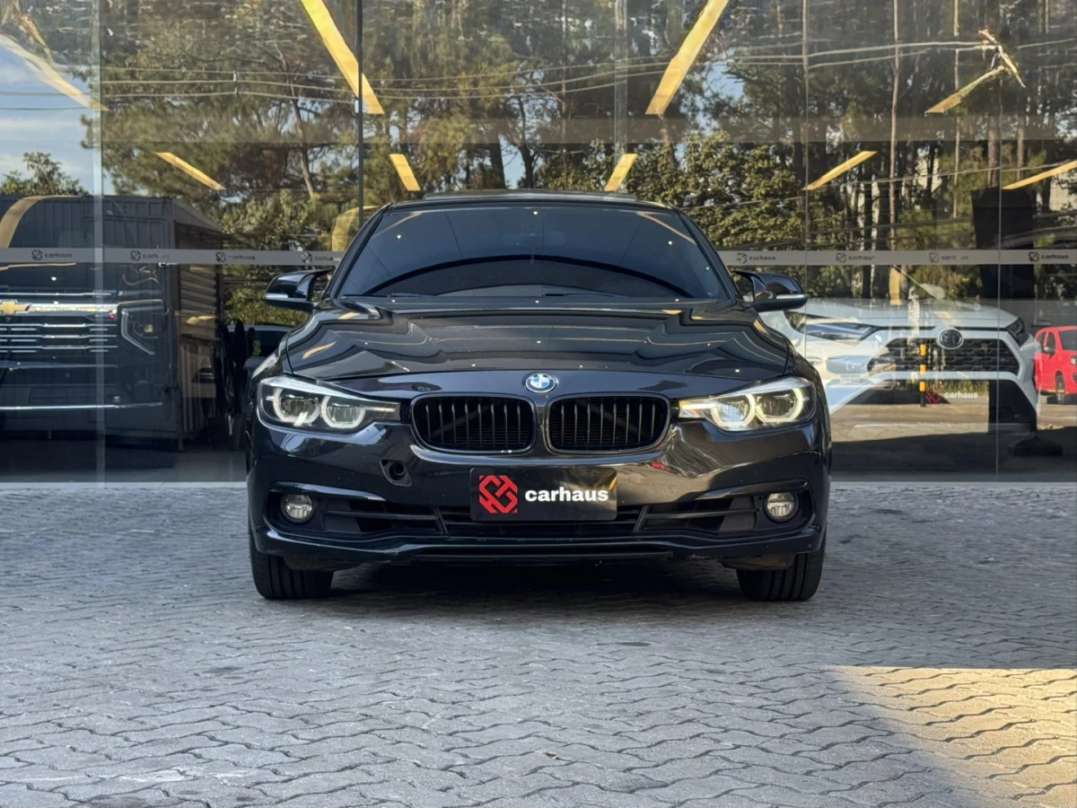 BMW 320i — foto 2