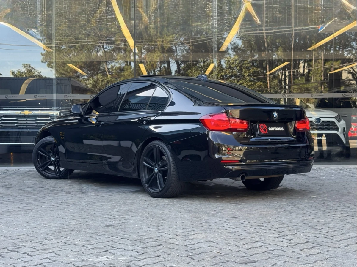 BMW 320i — foto 6