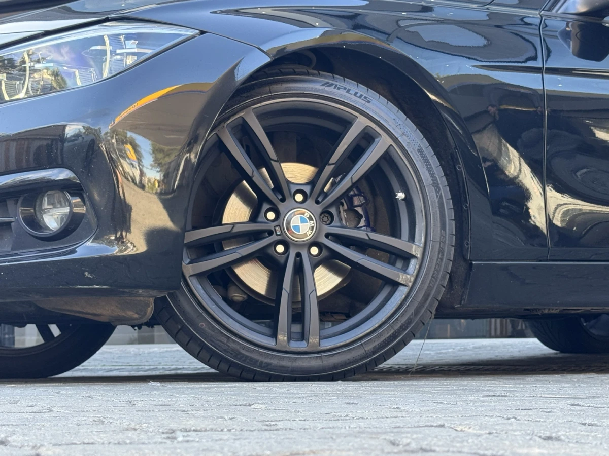BMW 320i — foto 7