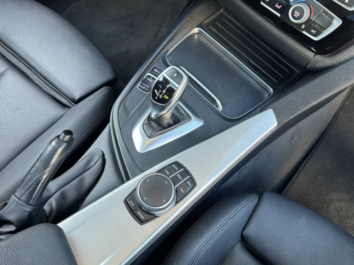 BMW 320i — foto 14