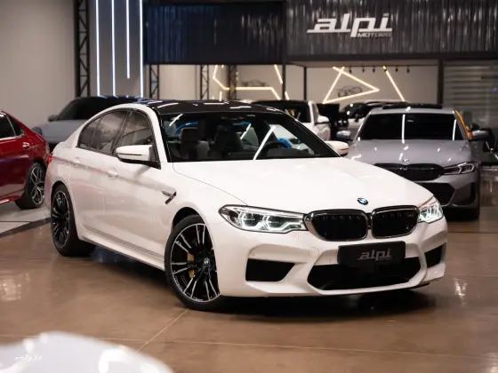 BMW M5 4.4 V8 TWIN POWER M XDRIVE STEPTRONIC BMW M5 4.4 V8 TWIN POWER M XDRIVE STEPTRONIC