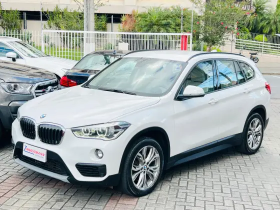 BMW X1 2.0 16V TURBO ACTIVEFLEX SDRIVE20I 4P AUTOMÁTICO BMW X1 2.0 16V TURBO ACTIVEFLEX SDRIVE20I 4P AUTOMÁTICO