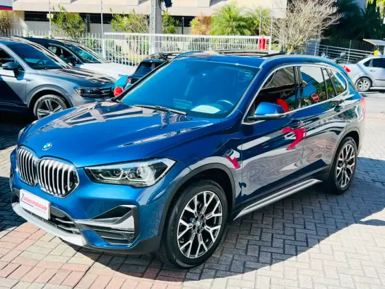 BMW X1 2.0 16V TURBO ACTIVEFLEX SDRIVE20I X-LINE 4P AUTOMÁTICO BMW X1 2.0 16V TURBO ACTIVEFLEX SDRIVE20I X-LINE 4P AUTOMÁTICO