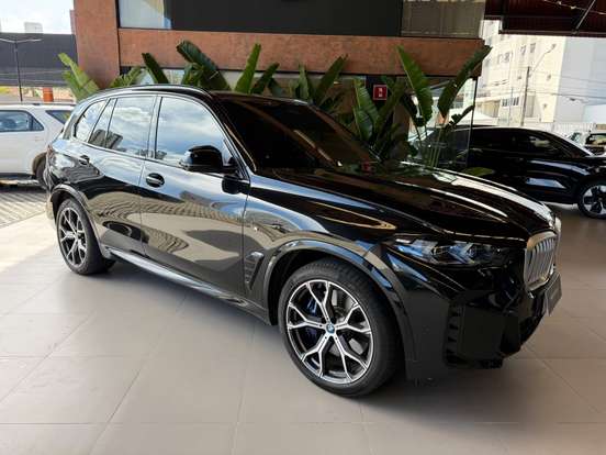 BMW-X5-3.0 I6 TURBO HÍBRIDO XDRIVE50E X-LINE AUTOMÁTICO BMW-X5-2024