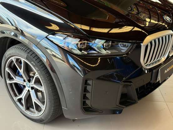BMW-X5-3.0 I6 TURBO HÍBRIDO XDRIVE50E X-LINE AUTOMÁTICO BMW-X5-2024