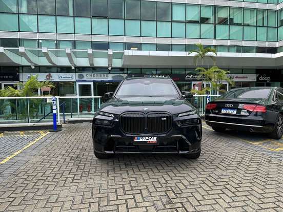 BMW-X7-4.4 V8 GASOLINA M60i STEPTRONIC BMW-X7-2024