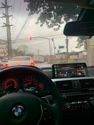 BMW-320i-2016