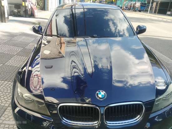 BMW-320i-2008