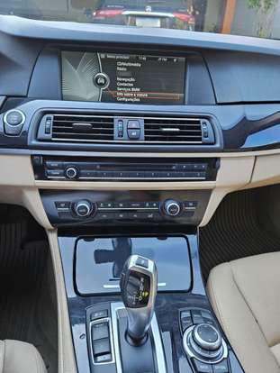 BMW-528i-2012