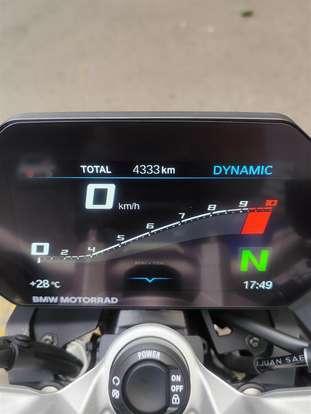 BMW-F 900 R SPORT PLUS-2025