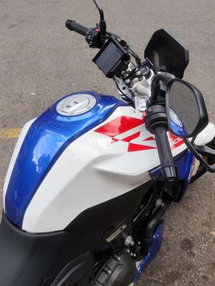 BMW-F 900 R SPORT PLUS-2025