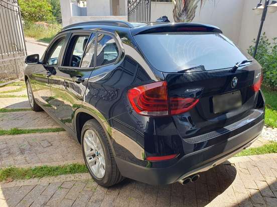 BMW-X1-2.0 16V TURBO ACTIVEFLEX SDRIVE20I 4P AUTOMÁTICO BMW-X1-2015