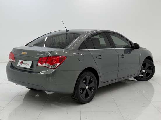 CHEVROLET-CRUZE-2013