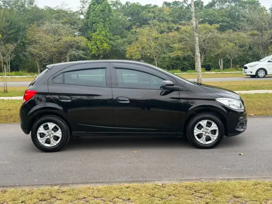 CHEVROLET ONIX 1.0 MPFI LT 8V FLEX 4P MANUAL