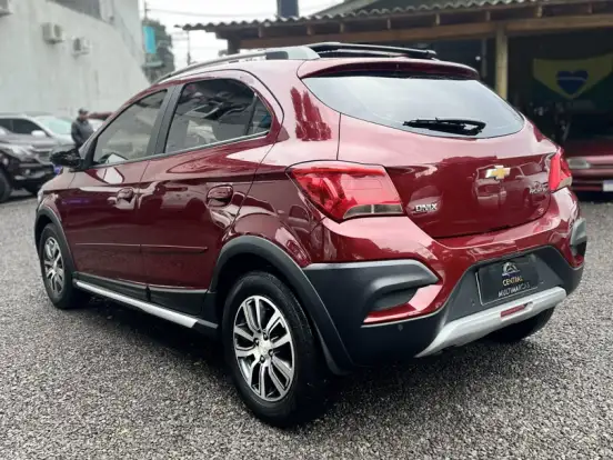 CHEVROLET-ONIX-1.4 MPFI ACTIV 8V FLEX 4P AUTOMÁTICO CHEVROLET-ONIX-2018