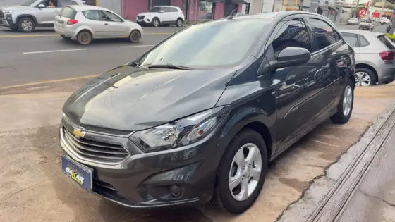 CHEVROLET ONIX 1.4 MPFI LT 8V FLEX 4P MANUAL CHEVROLET ONIX 1.4 MPFI LT 8V FLEX 4P MANUAL