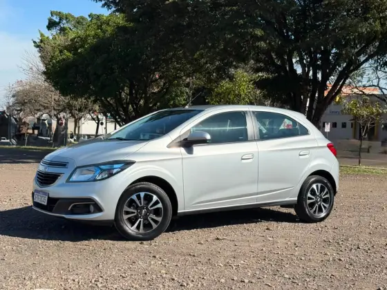 CHEVROLET ONIX 1.4 MPFI LTZ 8V FLEX 4P MANUAL CHEVROLET ONIX 1.4 MPFI LTZ 8V FLEX 4P MANUAL