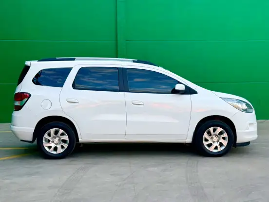 CHEVROLET-SPIN-2016