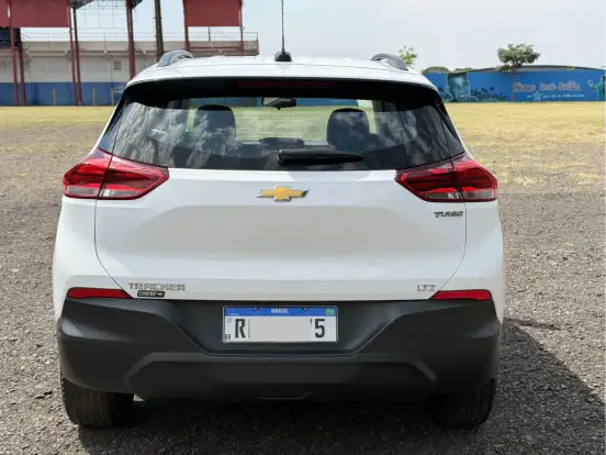 CHEVROLET-TRACKER-2021