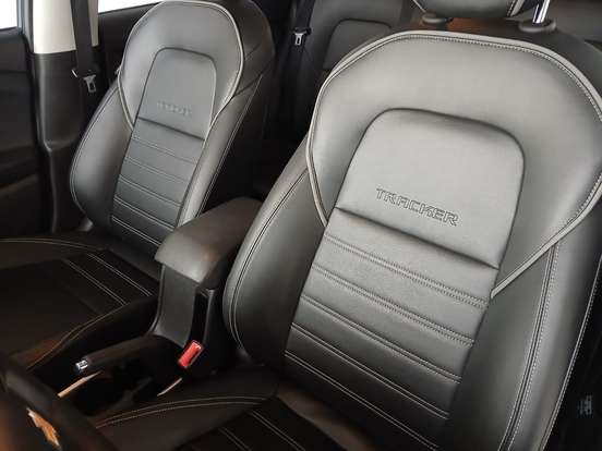 CHEVROLET-TRACKER-2024