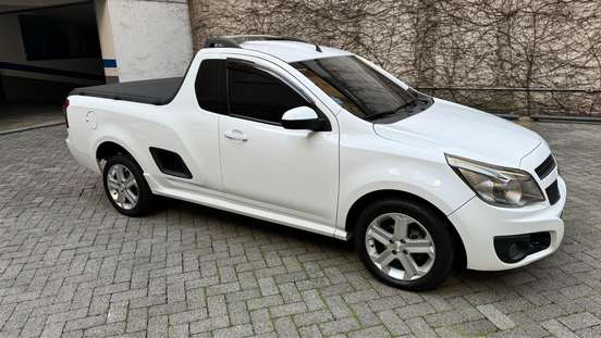 CHEVROLET-MONTANA-2014