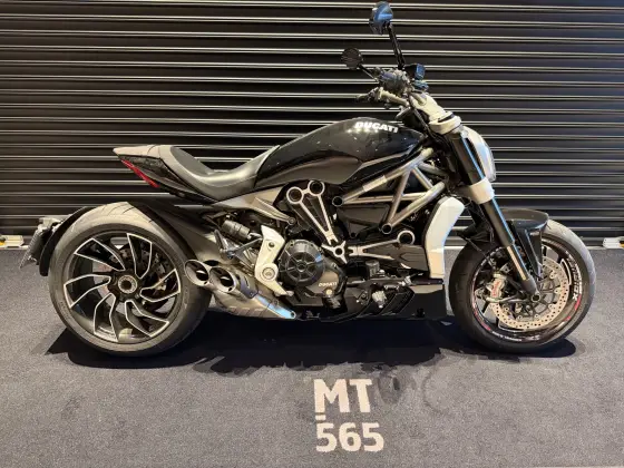DUCATI XDIAVEL S 