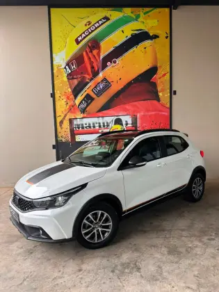 FIAT ARGO 1.3 FIREFLY FLEX TREKKING CVT FIAT ARGO 1.3 FIREFLY FLEX TREKKING CVT