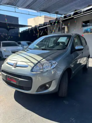 FIAT PALIO 1.4 MPI ATTRACTIVE 8V FLEX 4P MANUAL FIAT PALIO 1.4 MPI ATTRACTIVE 8V FLEX 4P MANUAL