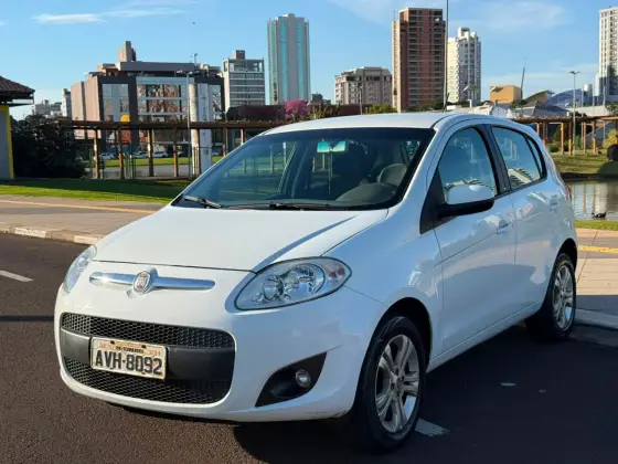 FIAT PALIO 1.4 MPI ATTRACTIVE 8V FLEX 4P MANUAL FIAT PALIO 1.4 MPI ATTRACTIVE 8V FLEX 4P MANUAL