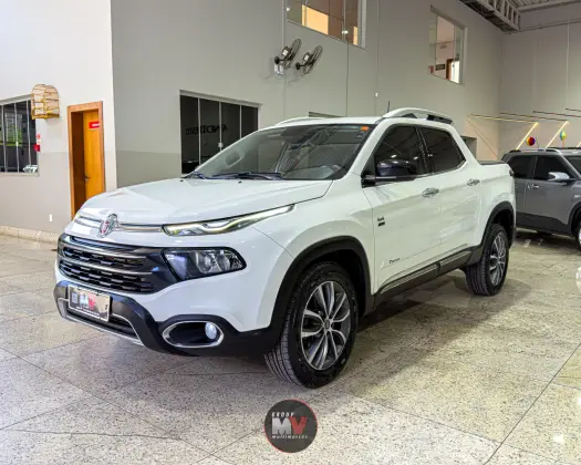 FIAT TORO 2.0 16V TURBO DIESEL VOLCANO 4WD AT9 FIAT TORO 2.0 16V TURBO DIESEL VOLCANO 4WD AT9